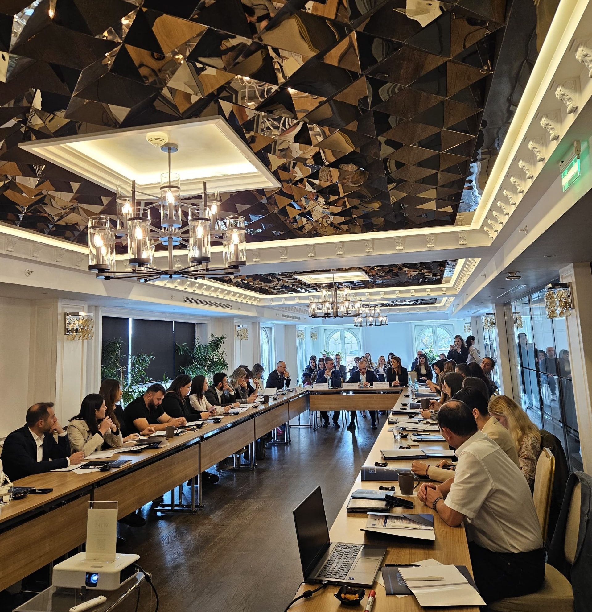 Meeting on Financial Education Chapter 24 – FinTech: Innovations and Risks in the Fight Against Money Laundering